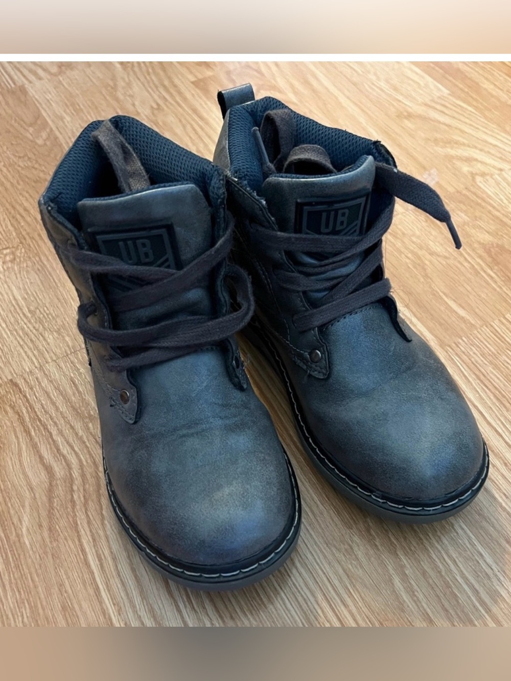 {UNIONBAY} Kids Gray Lace-Up Ankle Boots